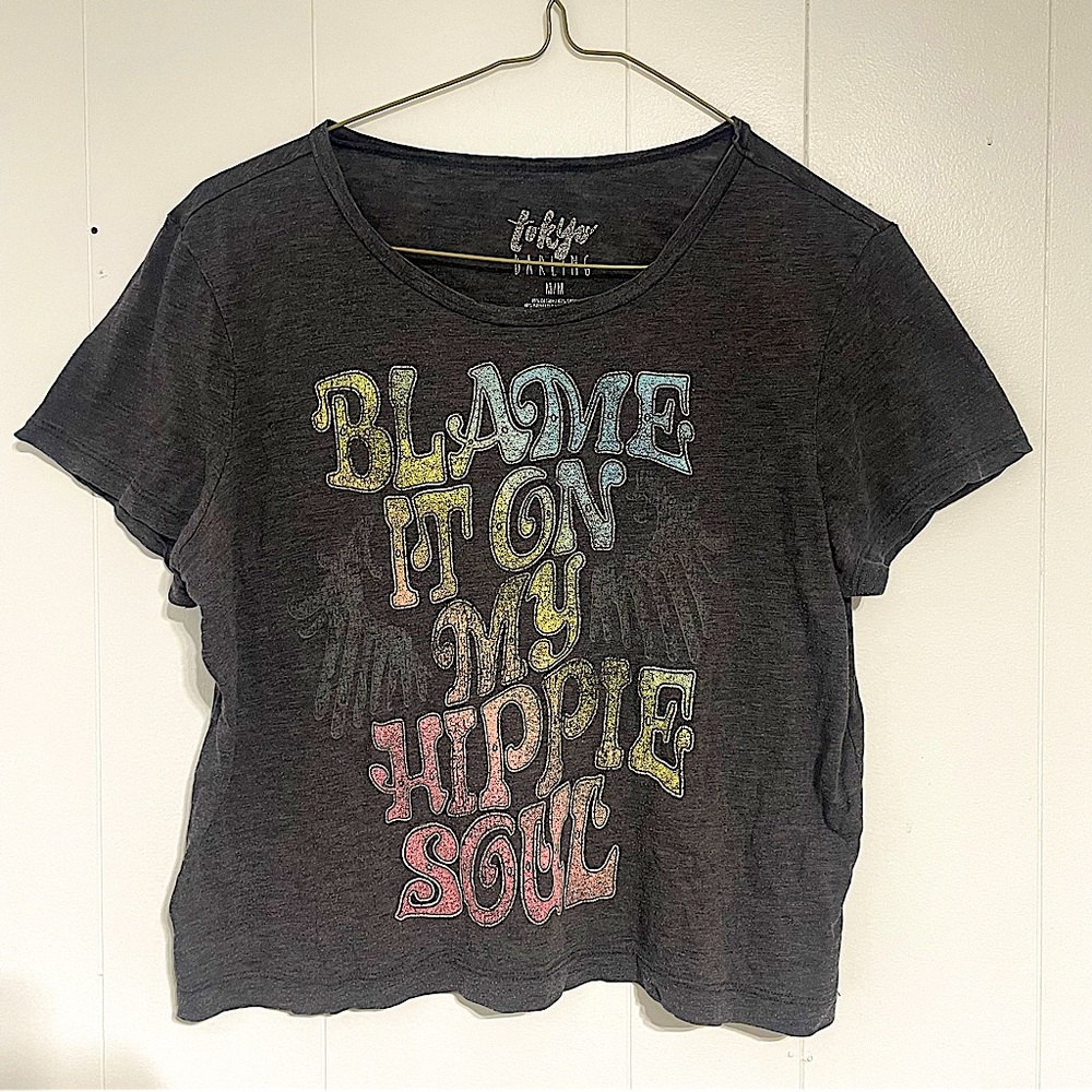 Tokyo Darling Cropped T-shirt Gray Blame It On My Hippie Soul